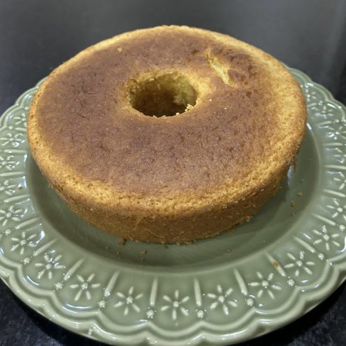 Broa de fubá com goiabada