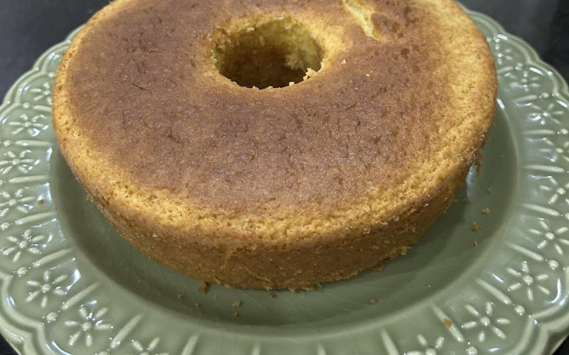 Broa de fubá com goiabada